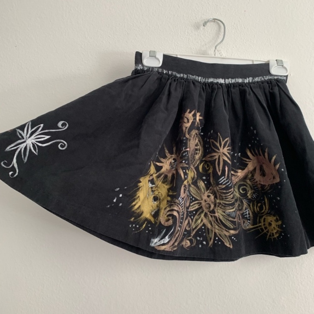 Hand Painted Joie Brand Mini Skirt
Lovely Star